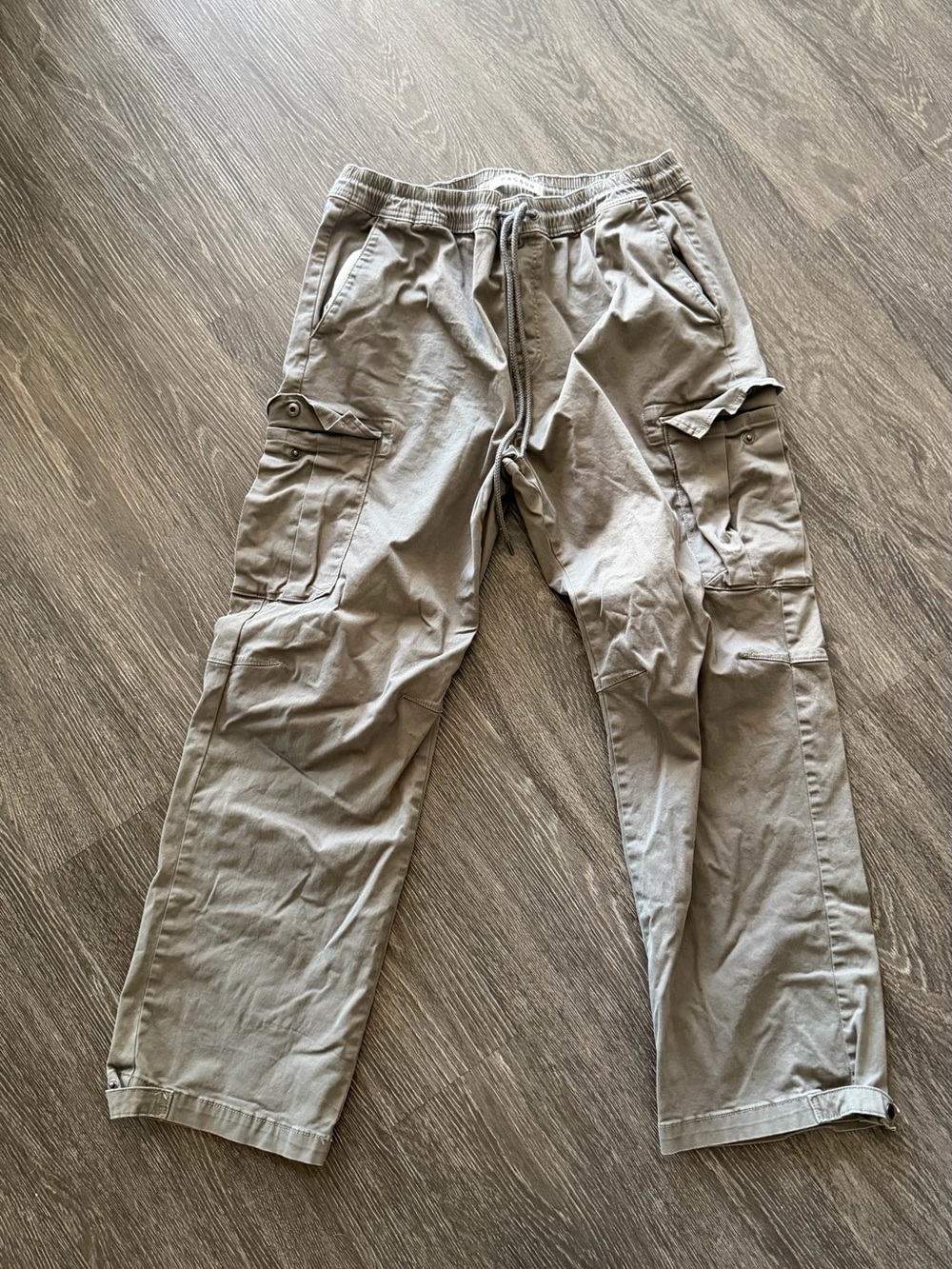 PacSun Men's Cargo Pants in Khaki Green